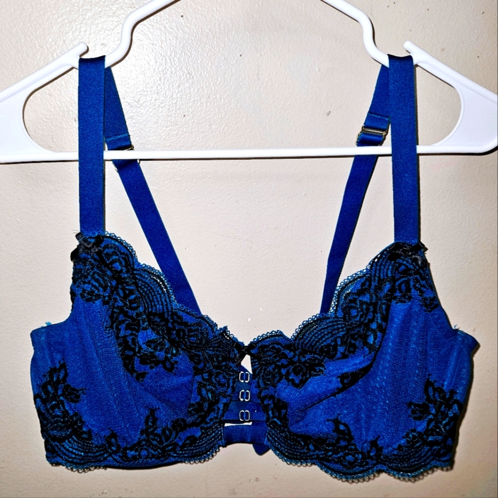 Cacique Bra 42DD